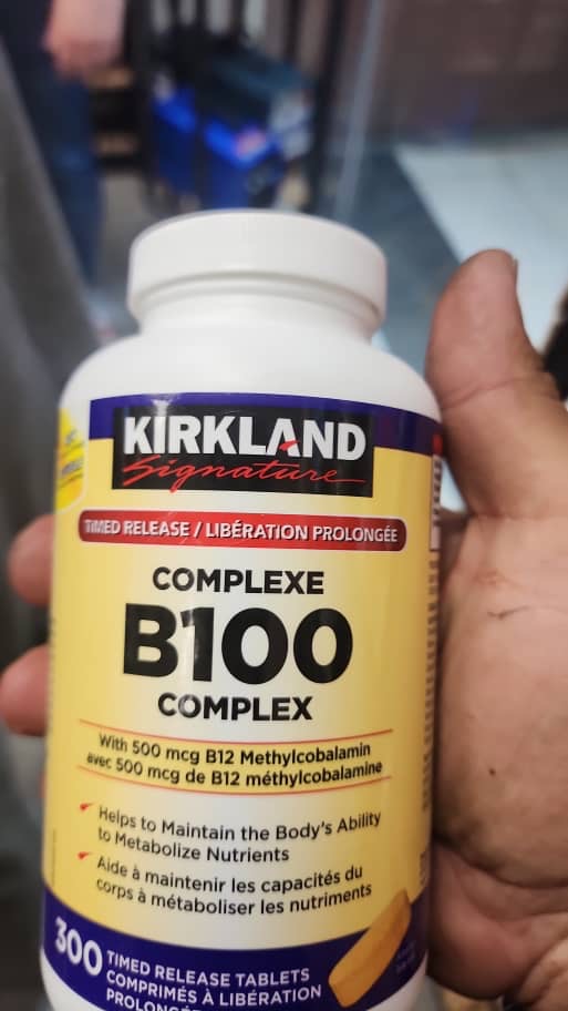 ب ۱۰۰ بکمپلکس B100 Complex کرکلند (۳۰۰ عددی)